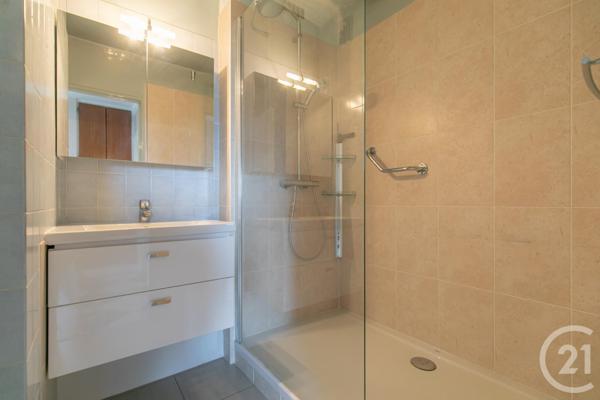 Appartement F6 à vendre  6 pièces - 108,21 m2 ST MAUR DES FOSSES - 94