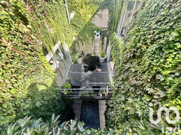 Loft 4 pièces de 170 m² à Bordeaux (33300)