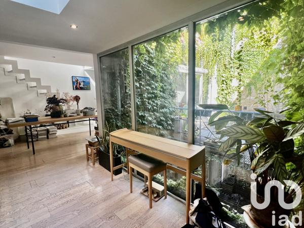 Loft 4 pièces de 170 m² à Bordeaux (33300)