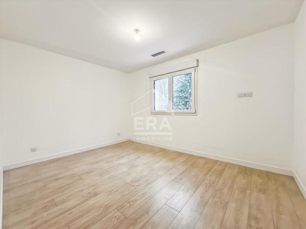 Vente Maison Plain pied  5 pièces 131 m2 à Bouleuse