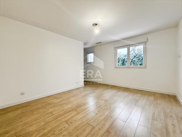 Vente Maison Plain pied  5 pièces 131 m2 à Bouleuse