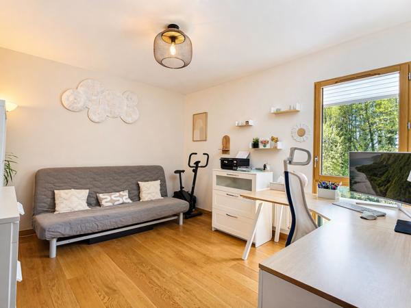 Divonne-les-Bains (01220) DIVONNE-LES-BAINS – SECTEUR PRISÉ – MAISON CONTEMPORAINE AVEC VUE PANORAMIQUE ET PISCINE