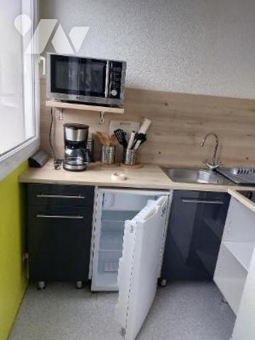 Idéal investisseur, beau studio de 17m² dans une résidence étudiante sur le secteur FIVES,  sit...