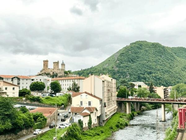 Maison à vendre 5 pièces FOIX (09)