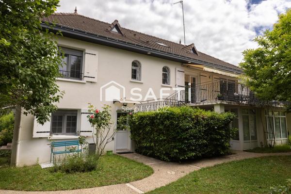 Rare sur Chambray-Les-Tours : maison familiale de 210 m² rénovée /2 studios indépendants