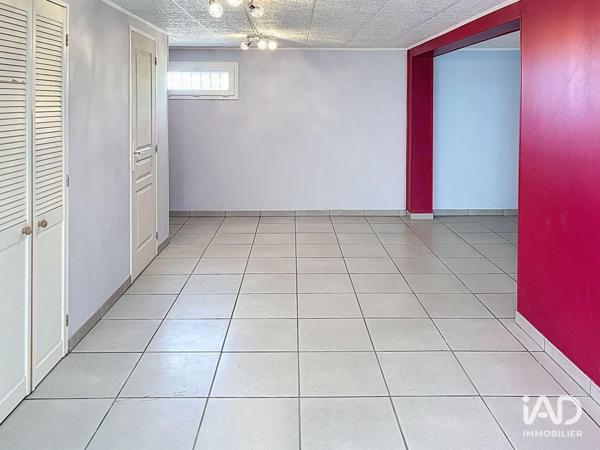Maison à vendre 5 pièces 132 m² Beaumont Saint-Cyr