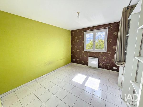 Maison à vendre 5 pièces 132 m² Beaumont Saint-Cyr