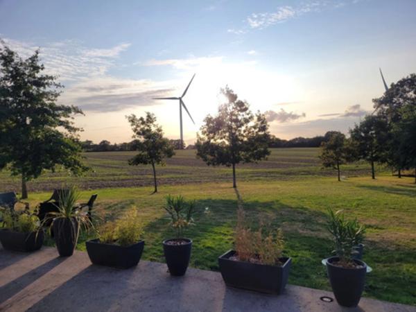 Dpt Maine et Loire (49), à vendre proche de CHOLET Salle de réception + Gites TERRAIN- 6739 M²