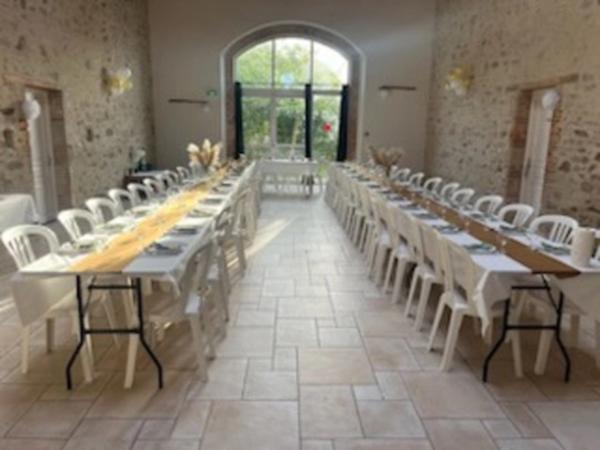 Dpt Maine et Loire (49), à vendre proche de CHOLET Salle de réception + Gites TERRAIN- 6739 M²