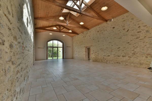 Dpt Maine et Loire (49), à vendre proche de CHOLET Salle de réception + Gites TERRAIN- 6739 M²