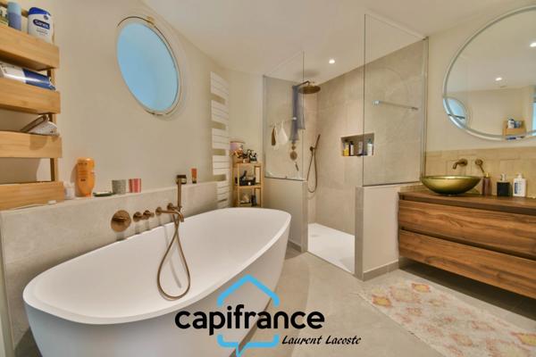 Villa à vendre 9 pièces - 278 m² - piscine - 2000 m² de terrain - Toulouse Ouest