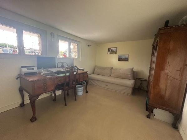 Pavillon quartier du Berry, 128 m², 4 pièces, sous-sol