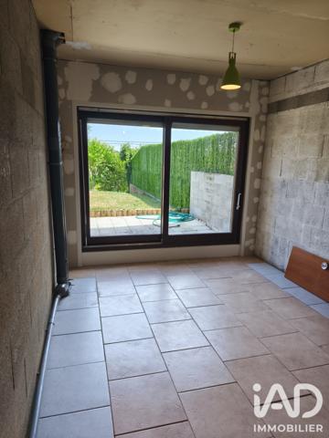 Maison à vendre 4 pièces 100 m² Roullet-Saint-Estèphe