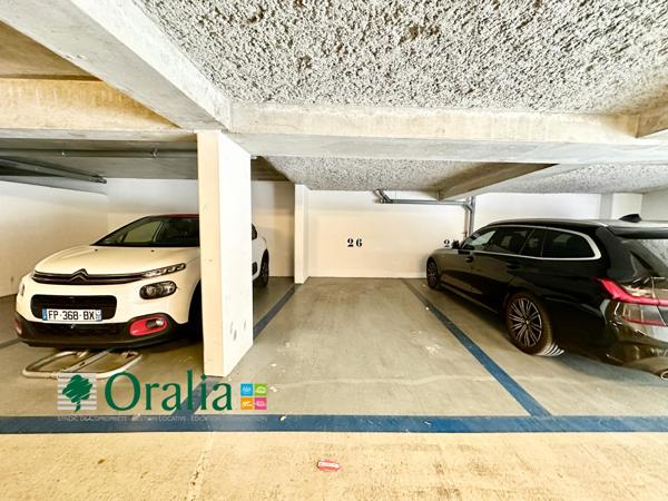 Parking · Location Bordeaux (33000)
