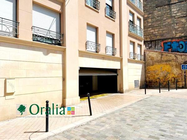Parking · Location Bordeaux (33000)