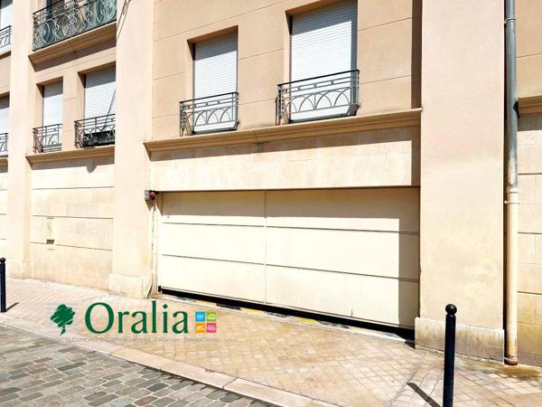 Parking · Location Bordeaux (33000)