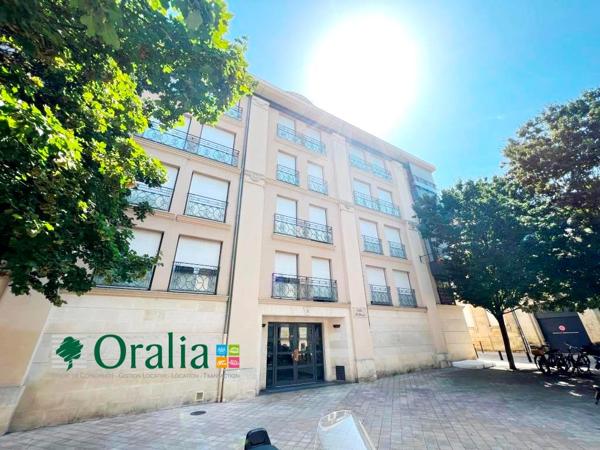 Parking · Location Bordeaux (33000)