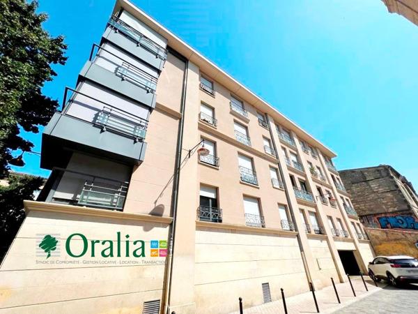 Parking · Location Bordeaux (33000)