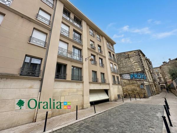 Parking · Location Bordeaux (33000)
