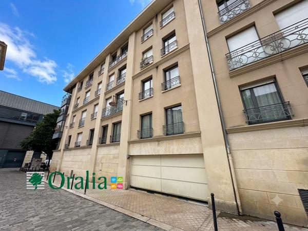 Parking · Location Bordeaux (33000)