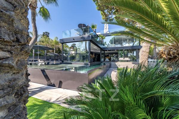 Prestigieuse villa d'architecte vue mer