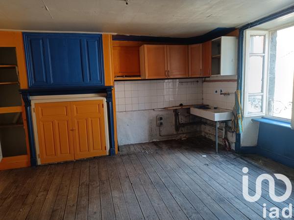 Maison à vendre 10 pièces 220 m² Saint-Martin-Valmeroux