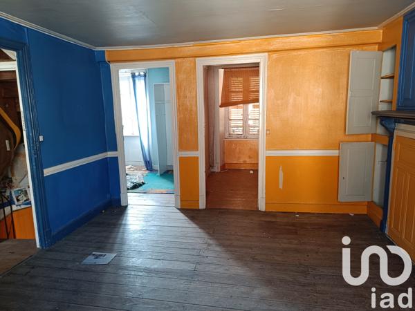 Maison à vendre 10 pièces 220 m² Saint-Martin-Valmeroux