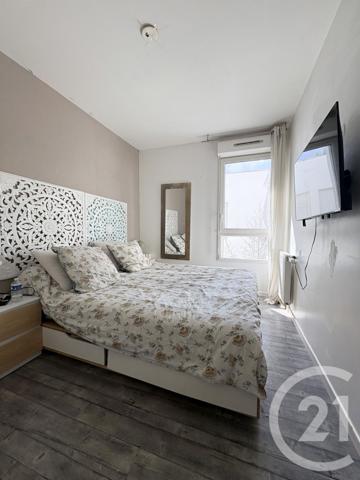 Appartement F3 à vendre  3 pièces - 69 m2 STAINS - 93