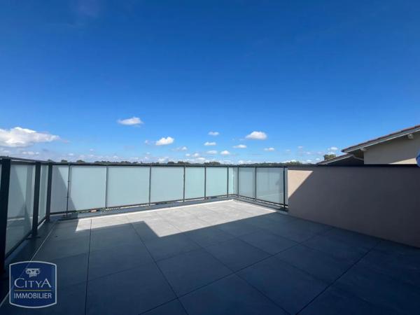 Appartement à louer 4 pièces 82.01m² Mionnay (01390)