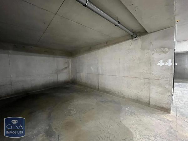 Appartement à louer 4 pièces 82.01m² Mionnay (01390)