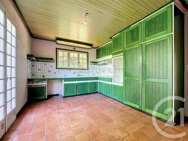 Maison à vendre  7 pièces - 209,50 m 2   BOURGOIN JALLIEU  - 38
