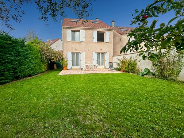 Maison individuelle à VAUREAL 5 chambres - 130m²