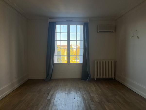 Maison 6 pièces à louer Châtellerault - 86100 / Réf: 544-2