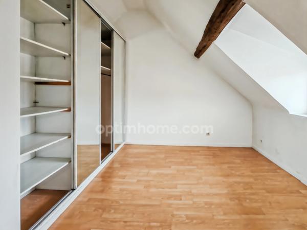 A VENDRE - Charmant appartement 3 pièces au cœur du Vieux Nogent Sur Oise