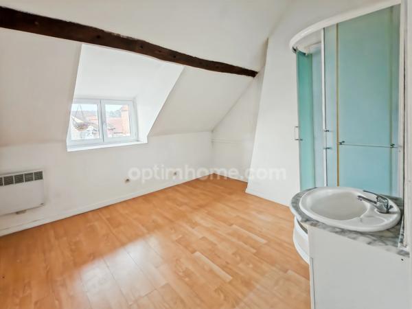 A VENDRE - Charmant appartement 3 pièces au cœur du Vieux Nogent Sur Oise