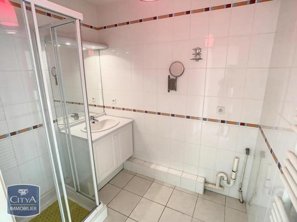 Appartement à louer 2 pièces 37.66m² Auray (56400)