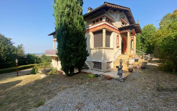 Maison à vendre    5 pièces •  Puylaroque