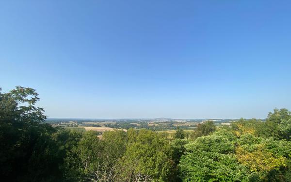 Maison à vendre    5 pièces •  Puylaroque