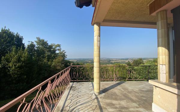 Maison à vendre    5 pièces •  Puylaroque