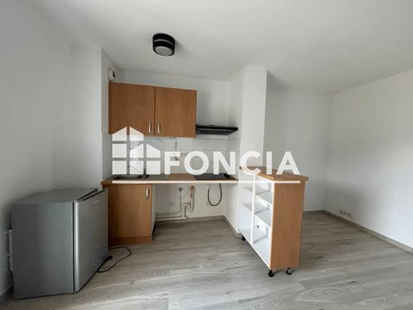 Location Appartement 2 pièces 39.21 m² - 40 BIS ROUTE DE GENCAY Poitiers 86000