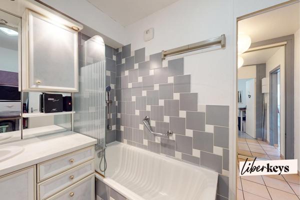 Appartement lumineux avec ascenseur, parking et cave – À Champigneulles, à deux pas de Nancy