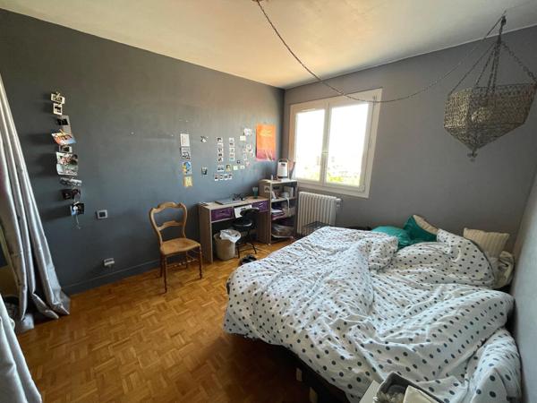 Le Rooftop dont vous rêviez.. est en réalité, un appartement.