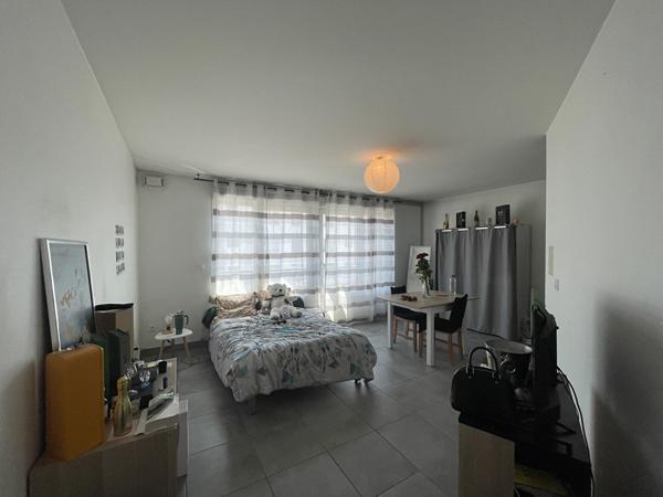 Appartement Reims 1 pièce(s) 28 m2 - NON MEUBLE