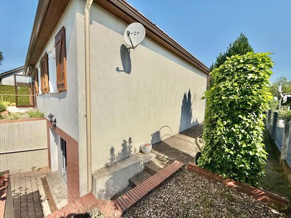 Maison avec sous-sol , situé à Saint Jean De Braye, 6 pièces, surface au sol 130m².