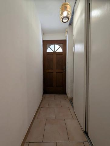 Vente                                                      Appartement
                        
                     5 pièces                      90 m2                     à Martigues