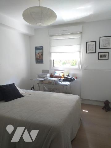 PROCHE PORT T4 de 90m² avec jardin privatif de 200m² Garage (+partie cave) et parking