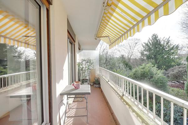 Appartement Mesnil-le-roi 5p 3ch 109 m2