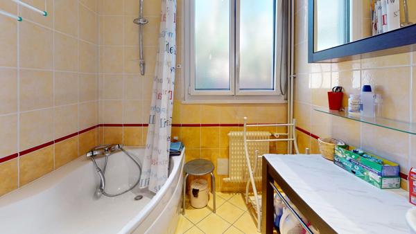 Appartement Mesnil-le-roi 5p 3ch 109 m2