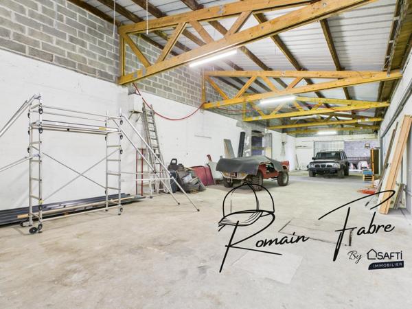 Hangar de 600m2 avec 3 logements indépendants entièrement rénovés