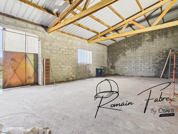 Hangar de 600m2 avec 3 logements indépendants entièrement rénovés